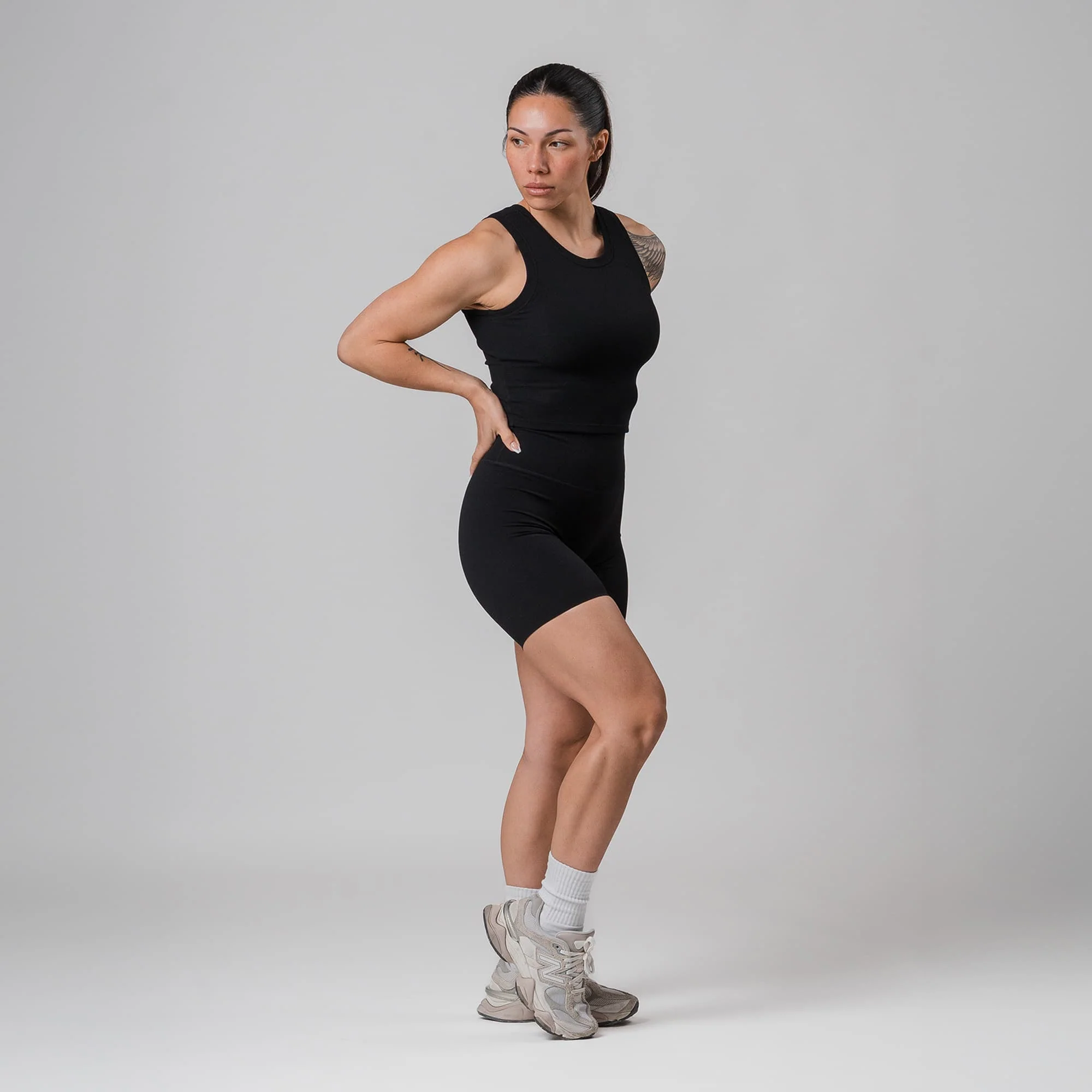Axis 7.5" Shorts - Image 3