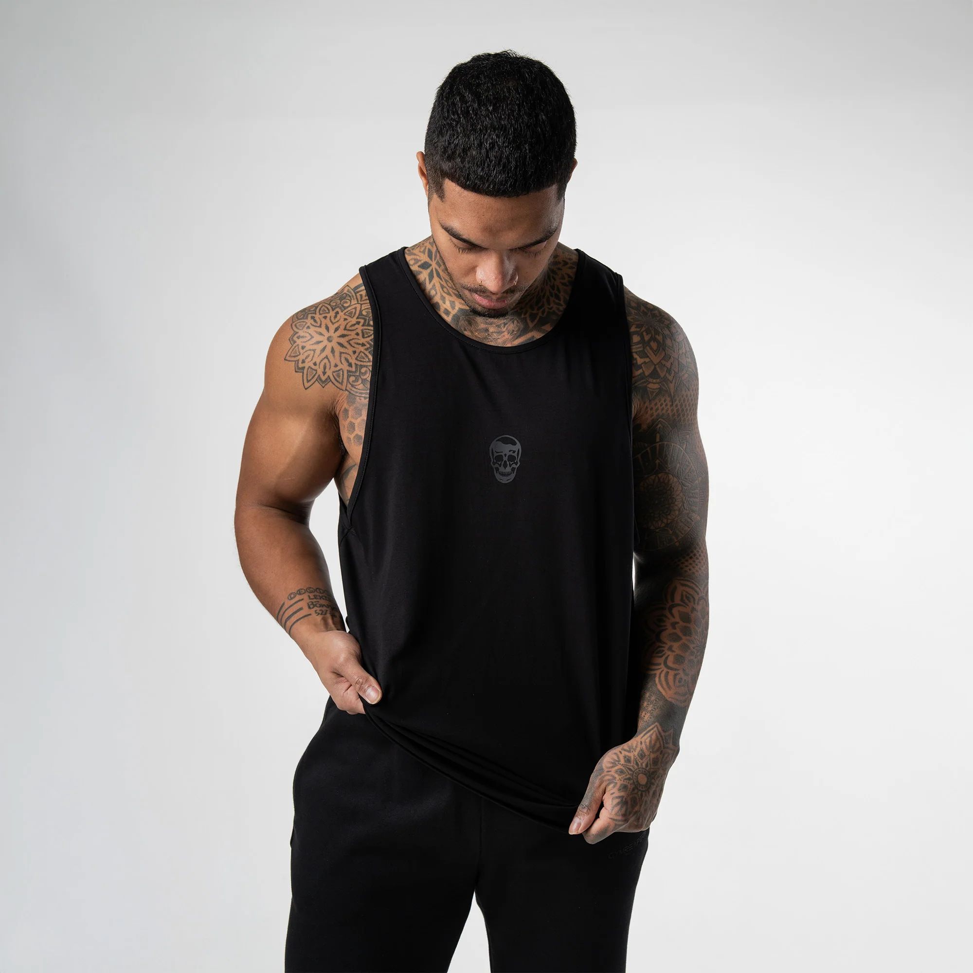 Axis Scoop Hem Tank - Black - Image 4