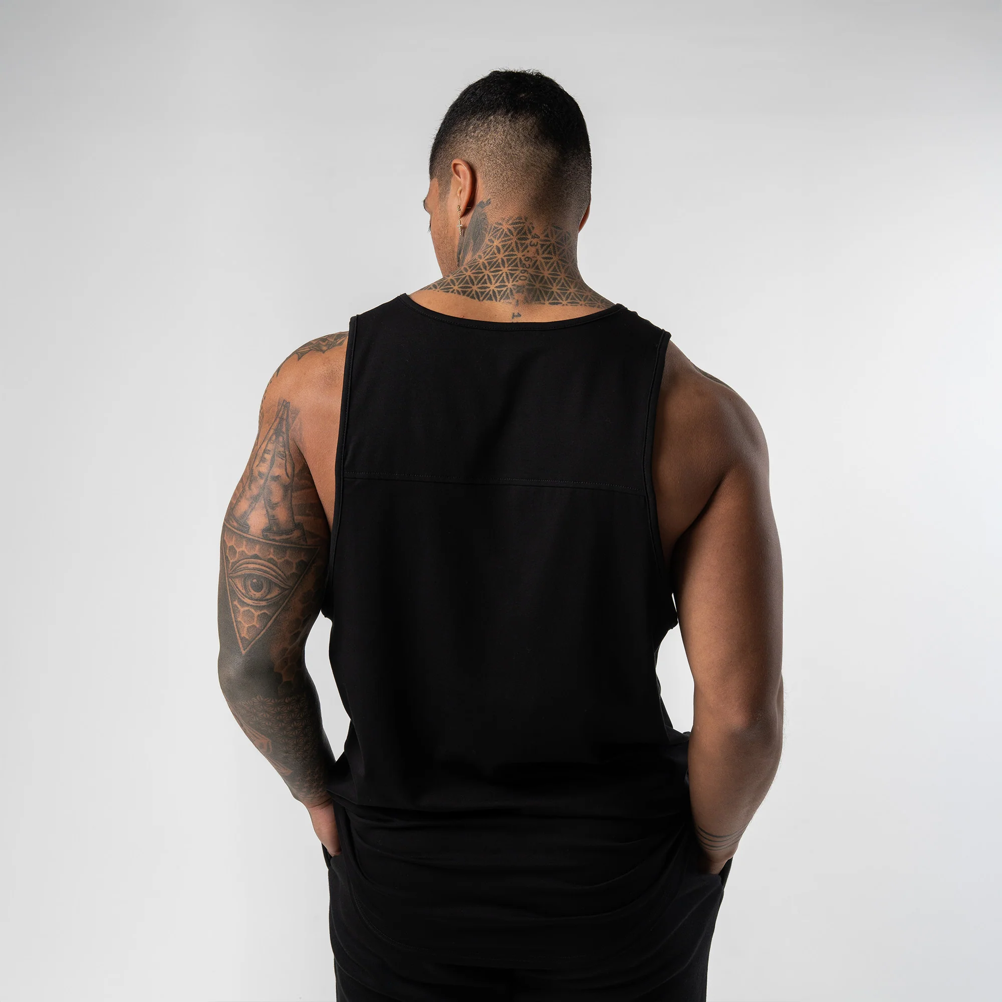 Axis Scoop Hem Tank - Black - Image 5