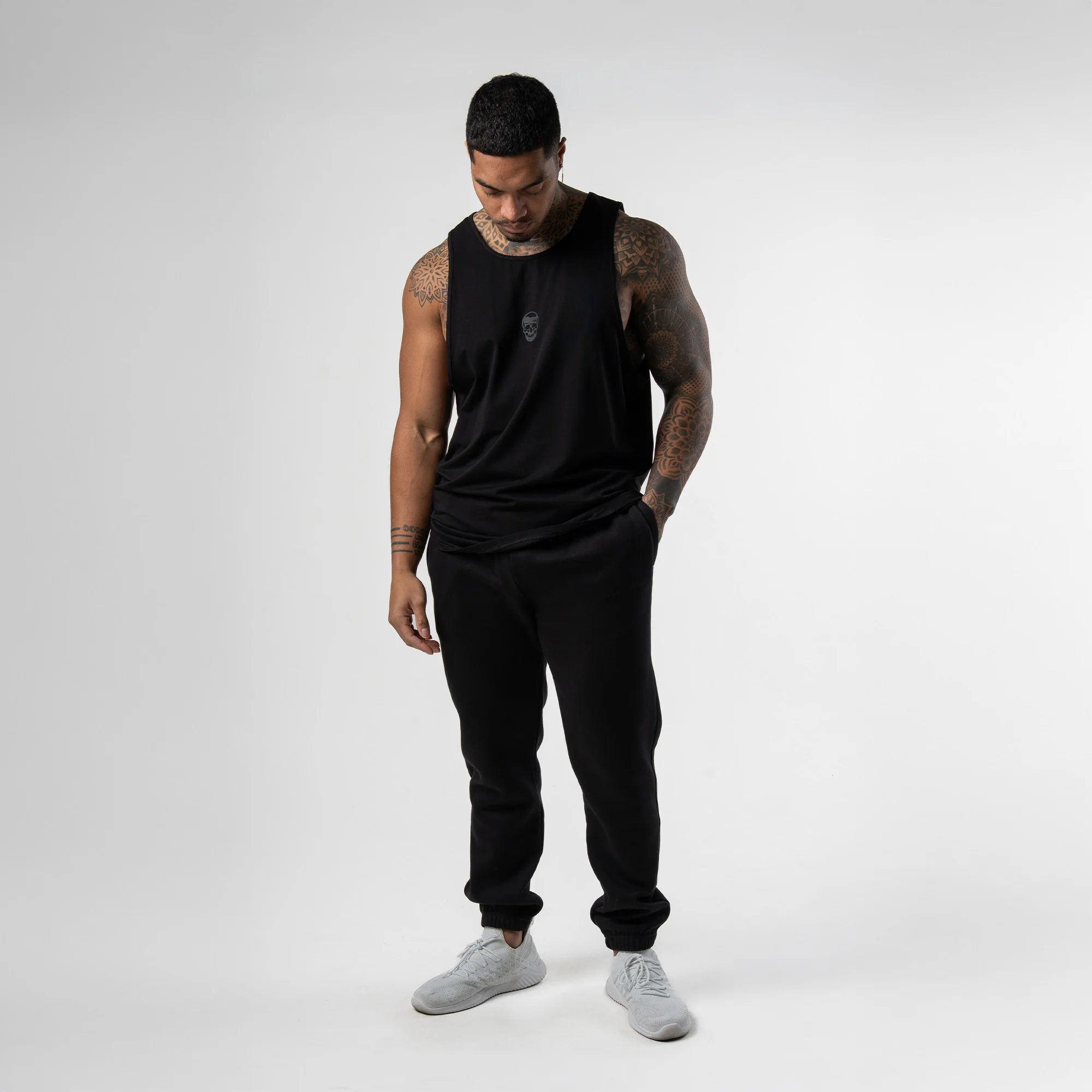 Axis Scoop Hem Tank - Black - Image 6