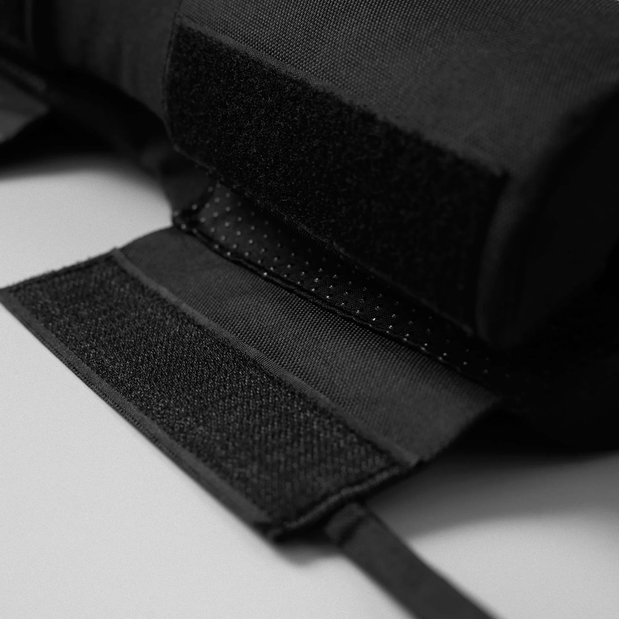 Covered Barbell Squat Pad - Black - Image 4