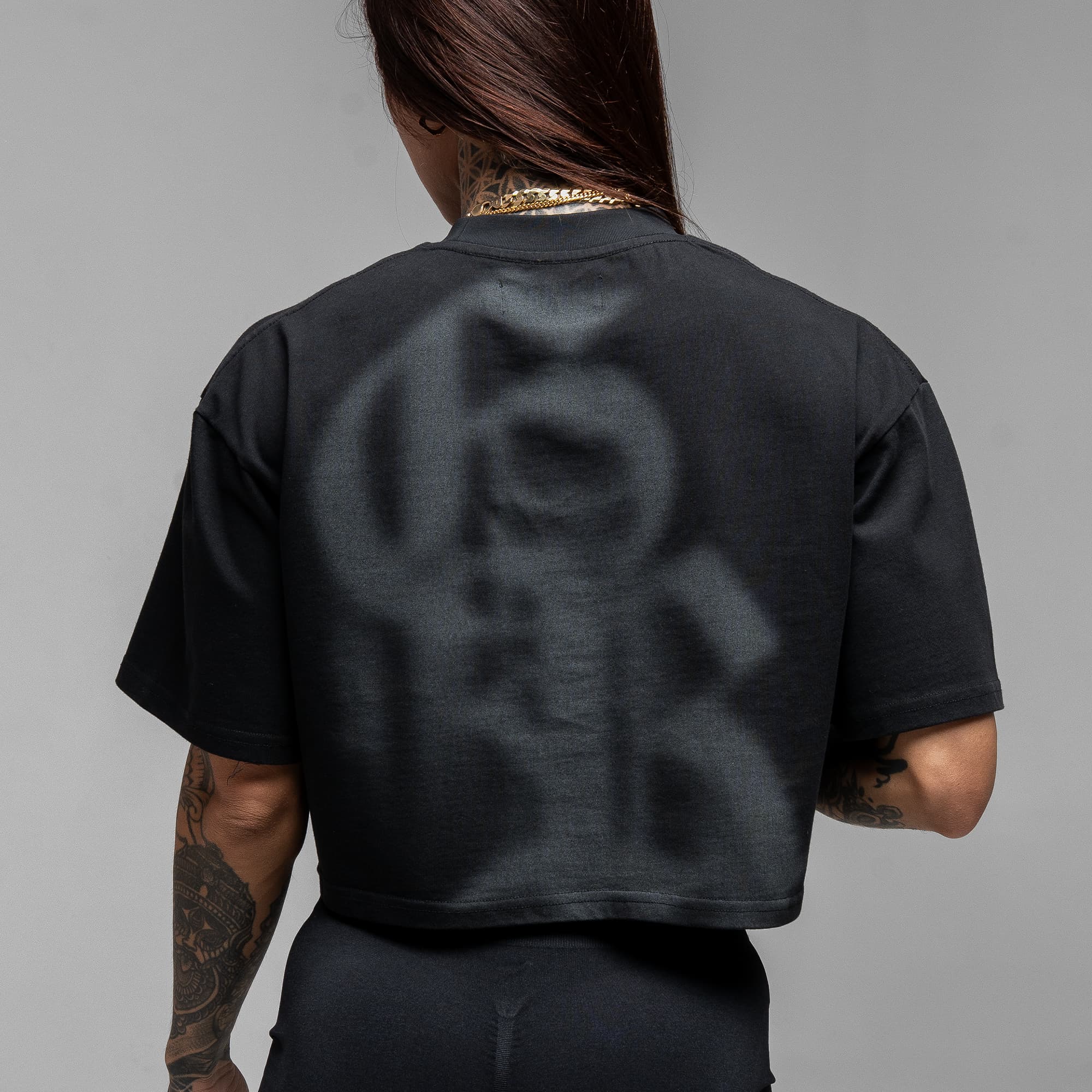 GR Shadow Cropped Tee - Image 4