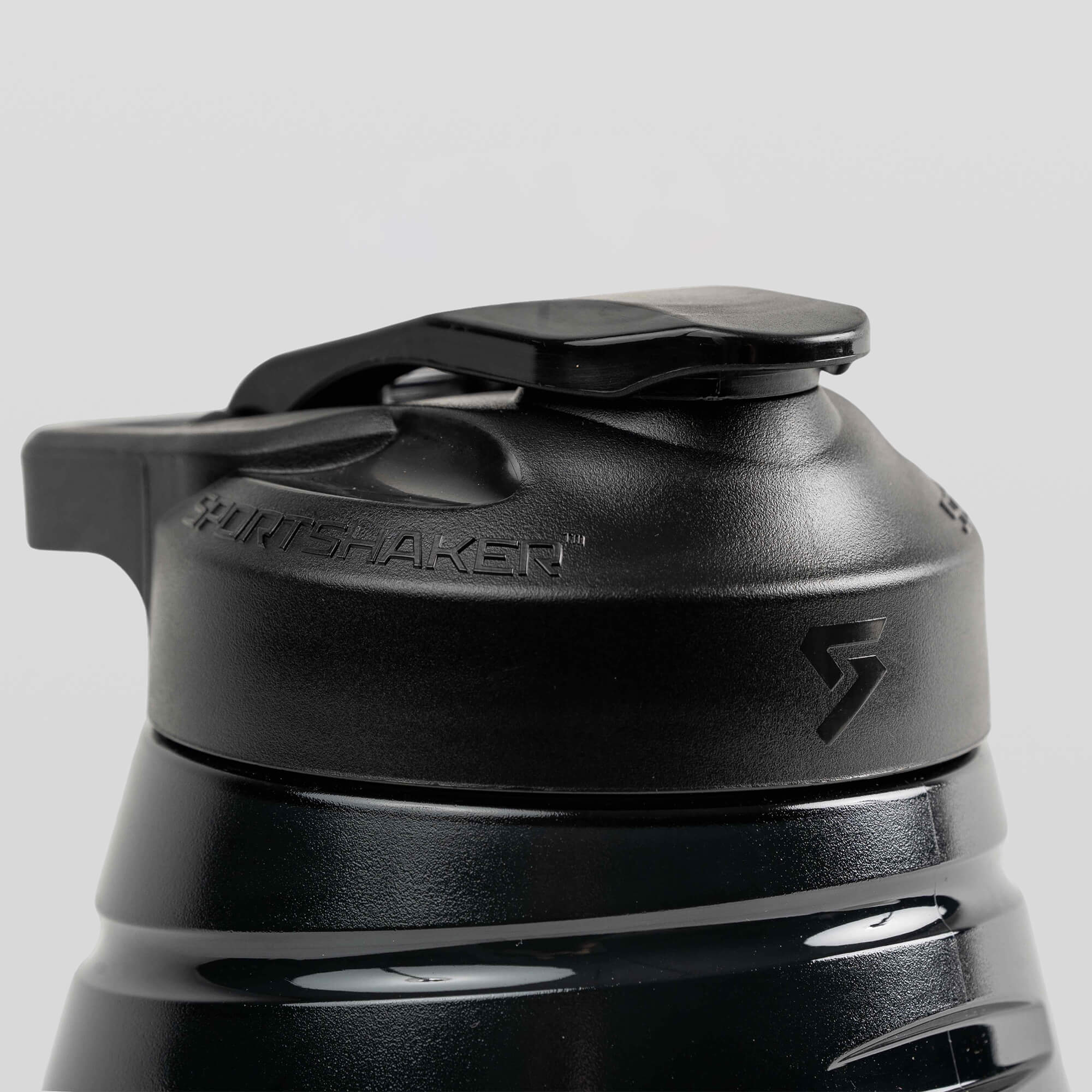 Gymreapers Sportshaker 64 oz - Black/Gray - Image 6