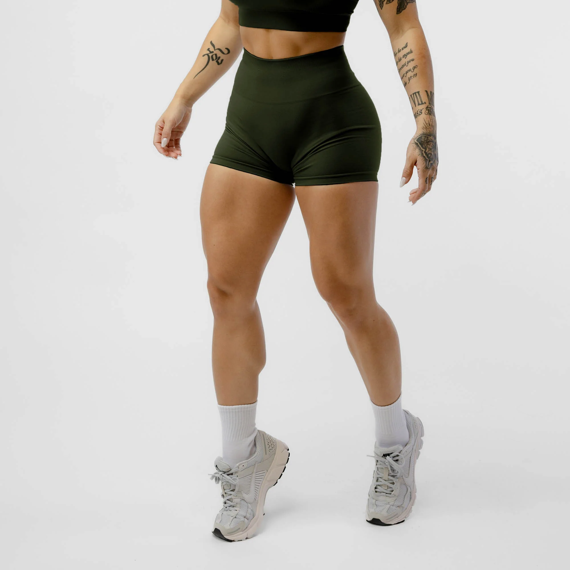 Halo Seamless Shorts - Image 11