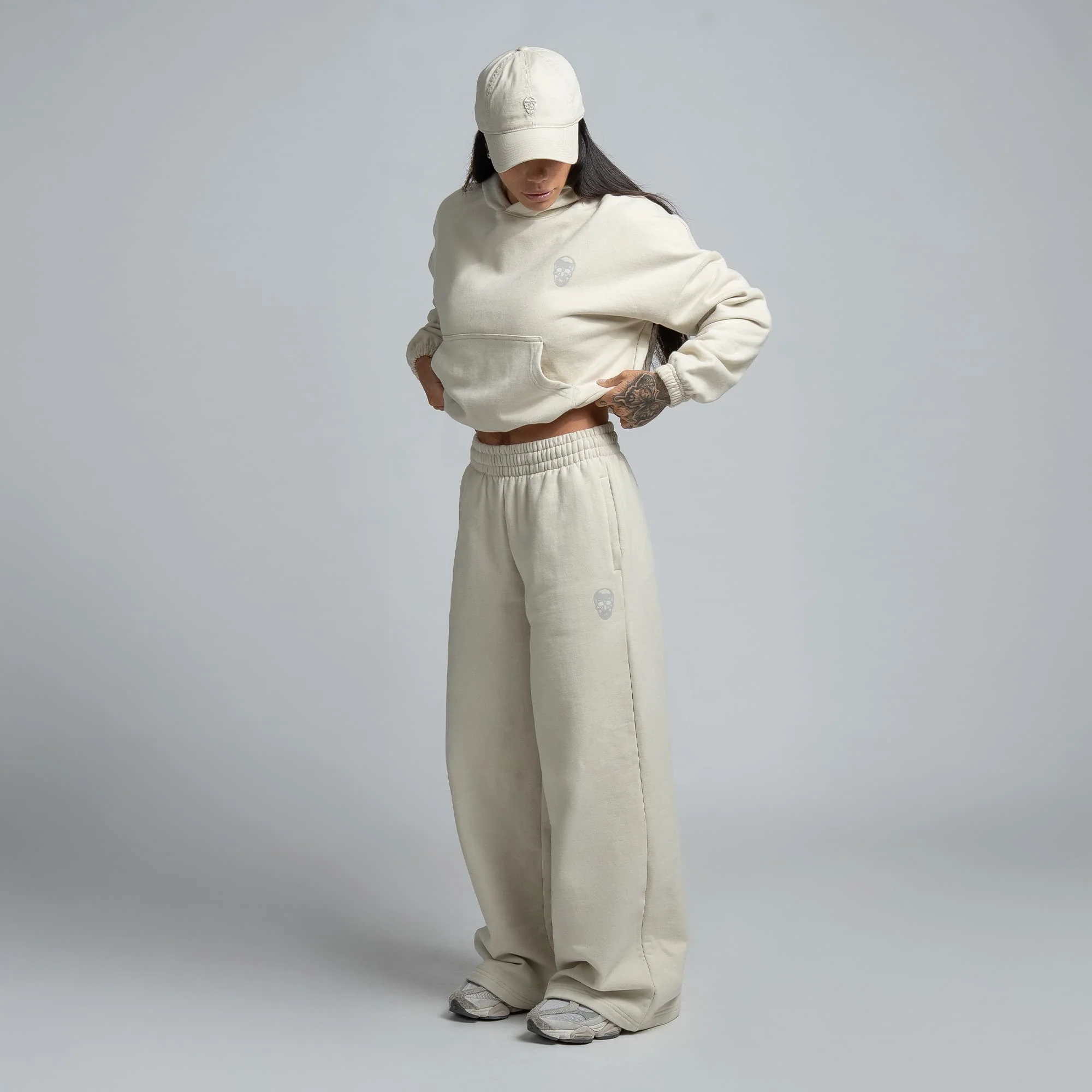 Heavyweight Cropped Hoodie - Image 20