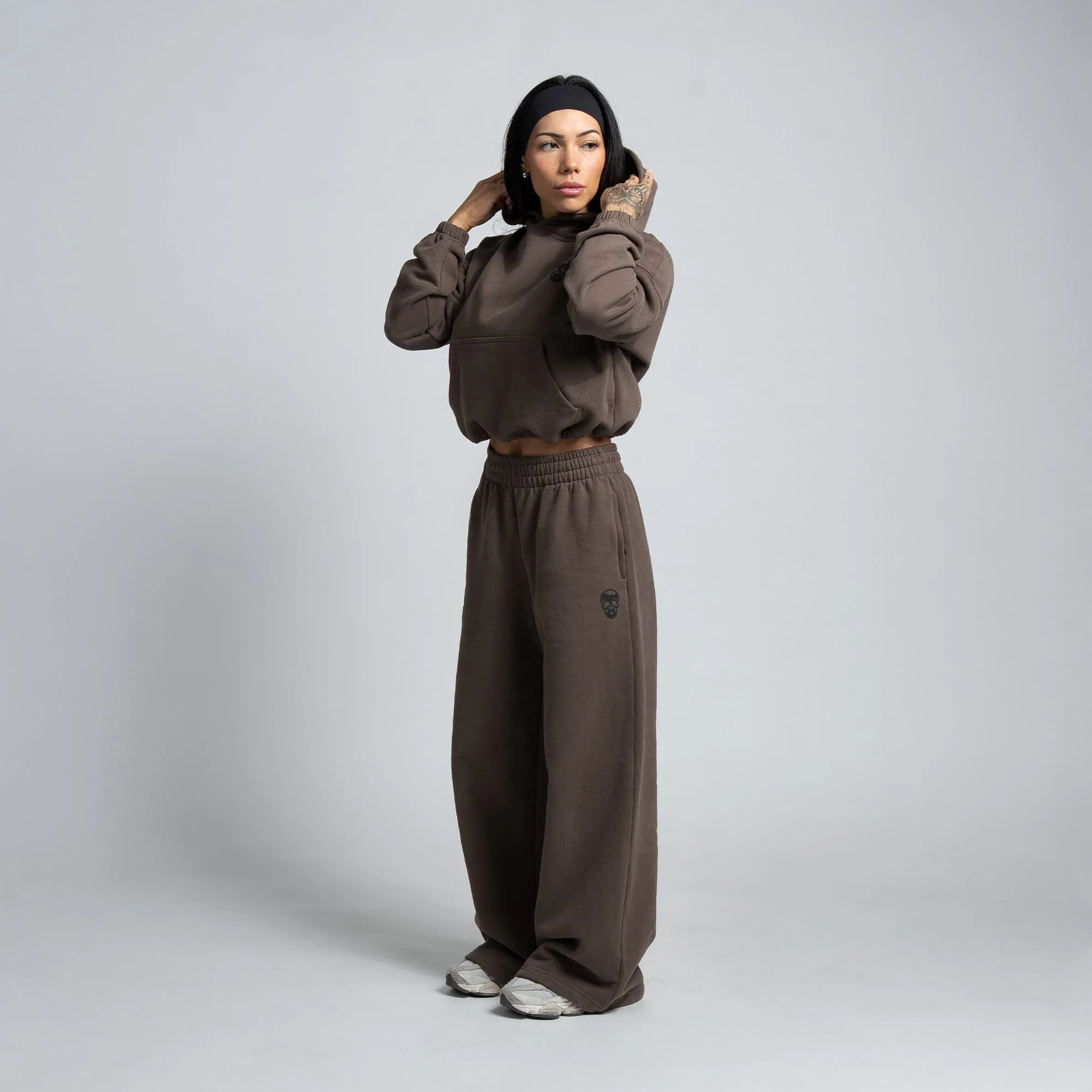 Heavyweight Cropped Hoodie - Image 24