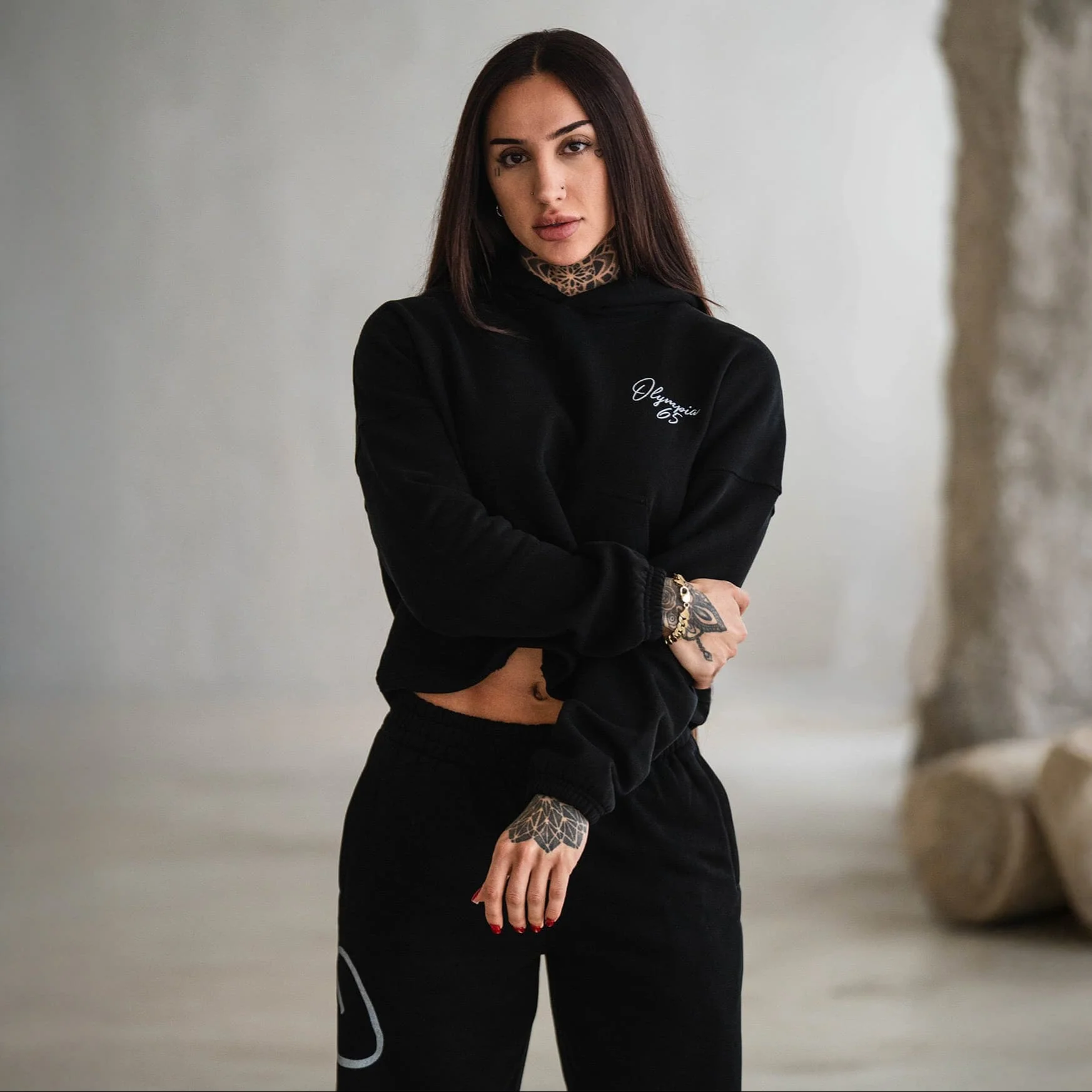 Olympia Script Cropped Hoodie - Image 3