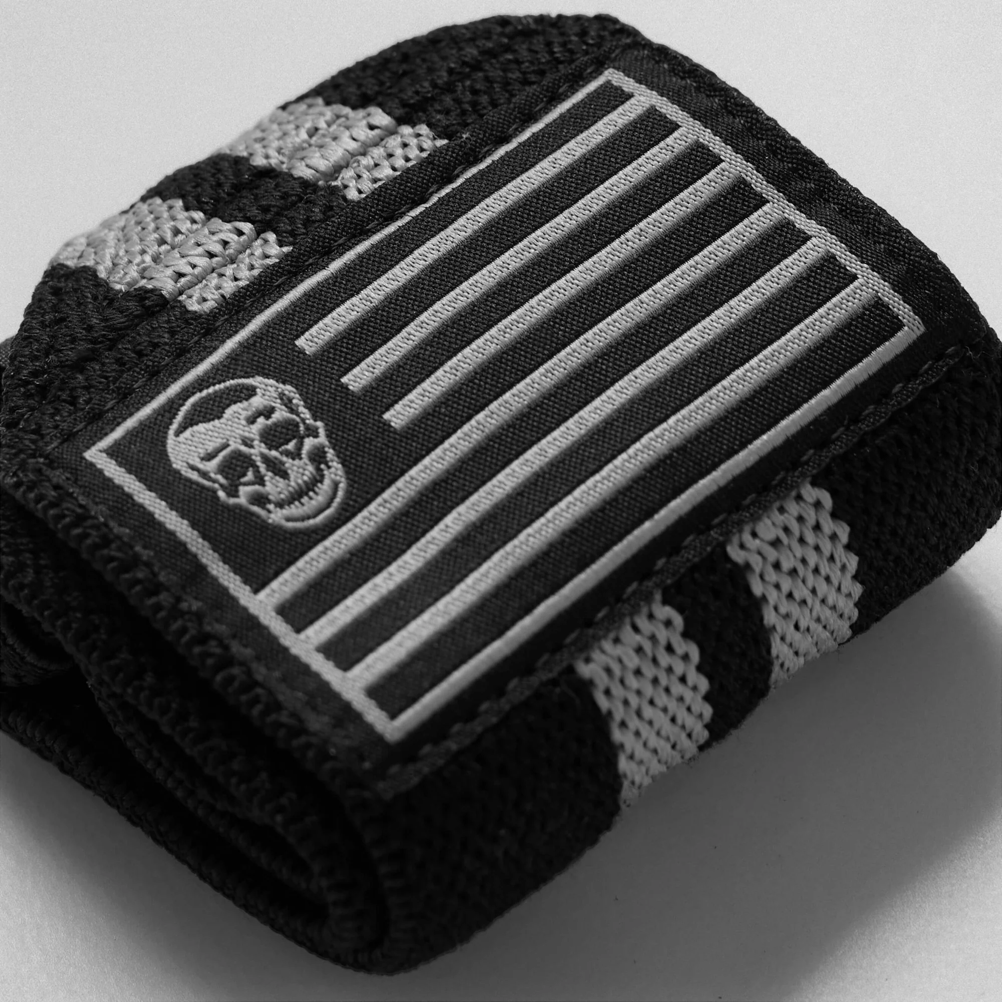 Wrist Wraps - 18" Weightlifting Wrist Support - Gray - Image 2